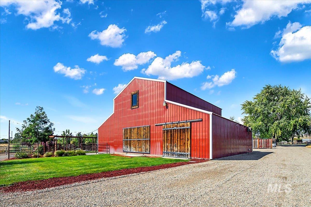 321 E Black Canyon Highway Property Photo 30