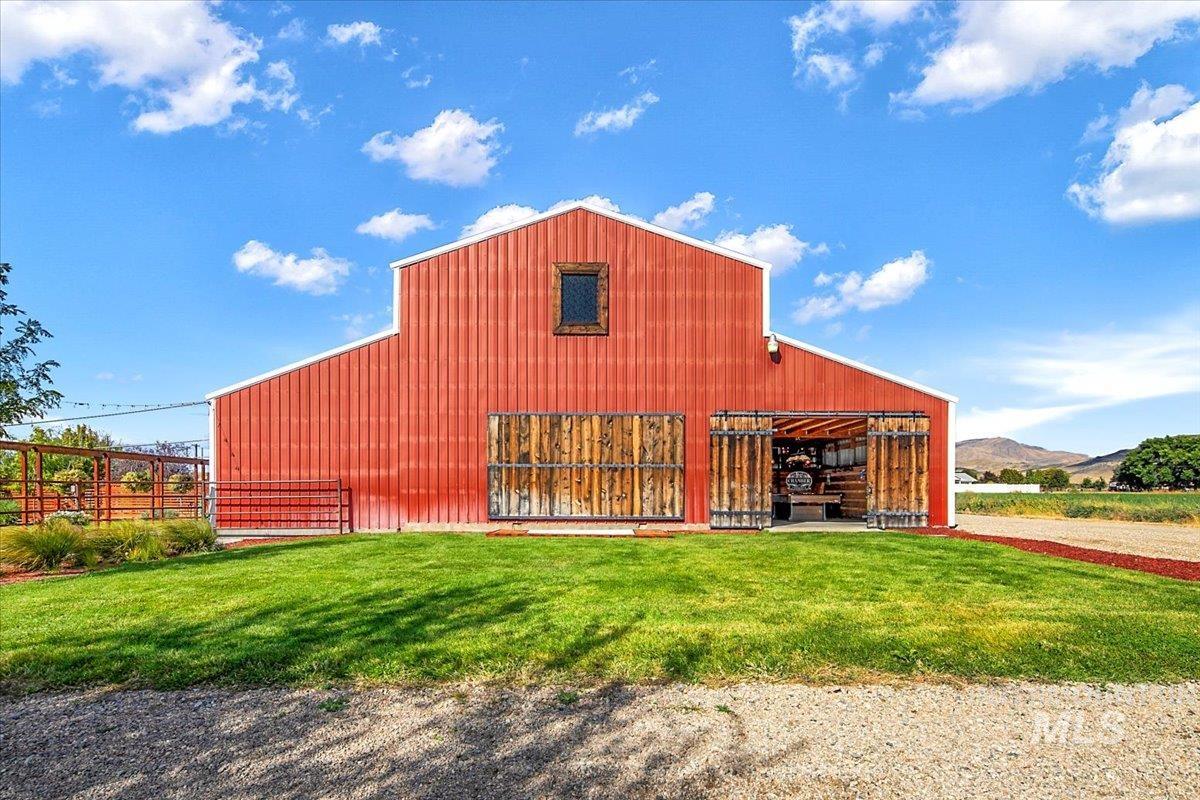 321 E Black Canyon Highway Property Photo 31