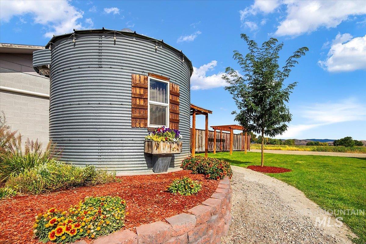 321 E Black Canyon Highway Property Photo 32