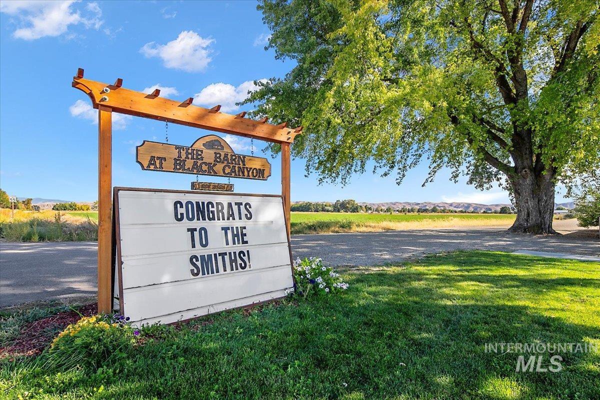 321 E Black Canyon Highway Property Photo 36