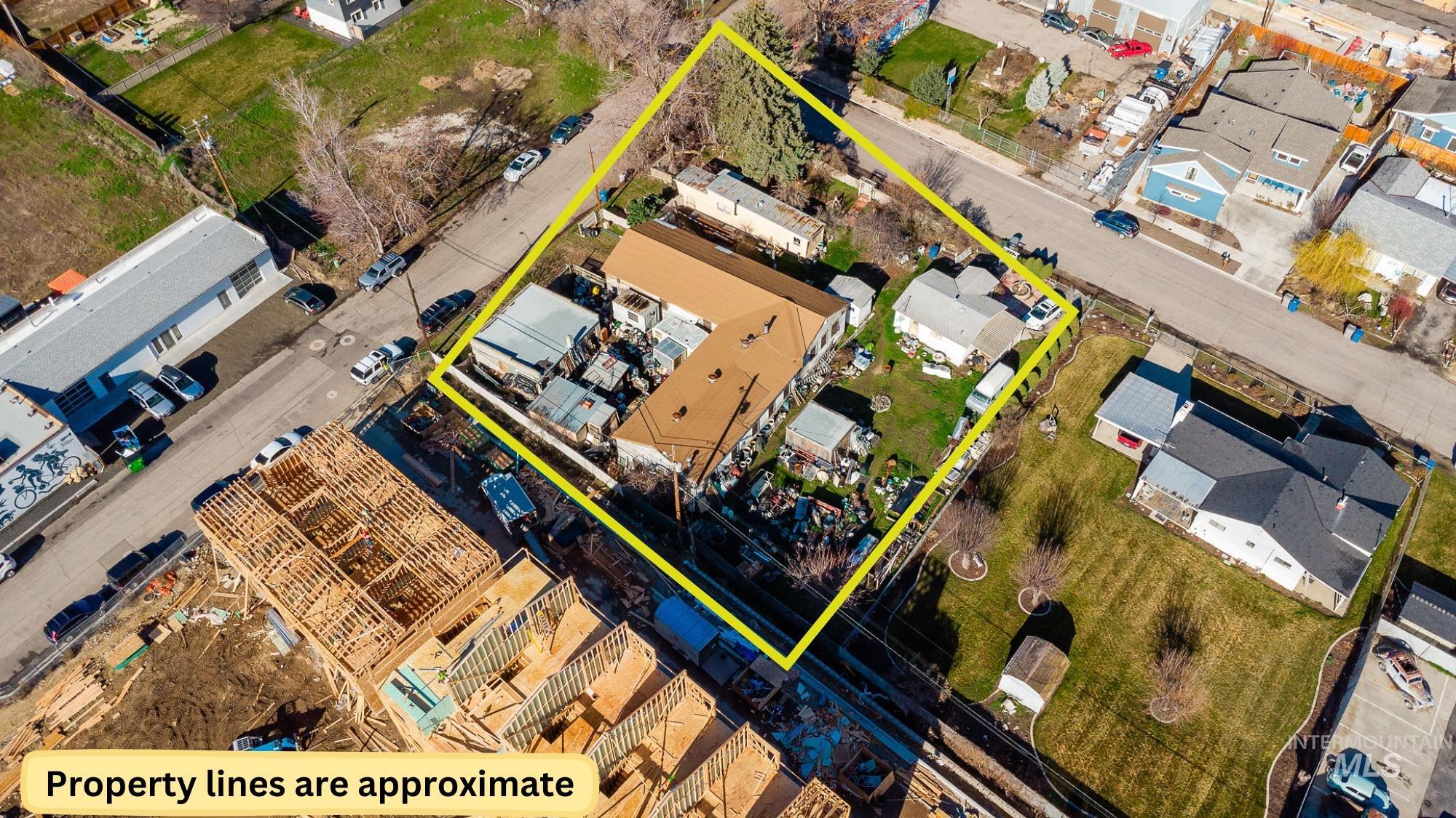 301 & 307 E 35th St Property Photo 3