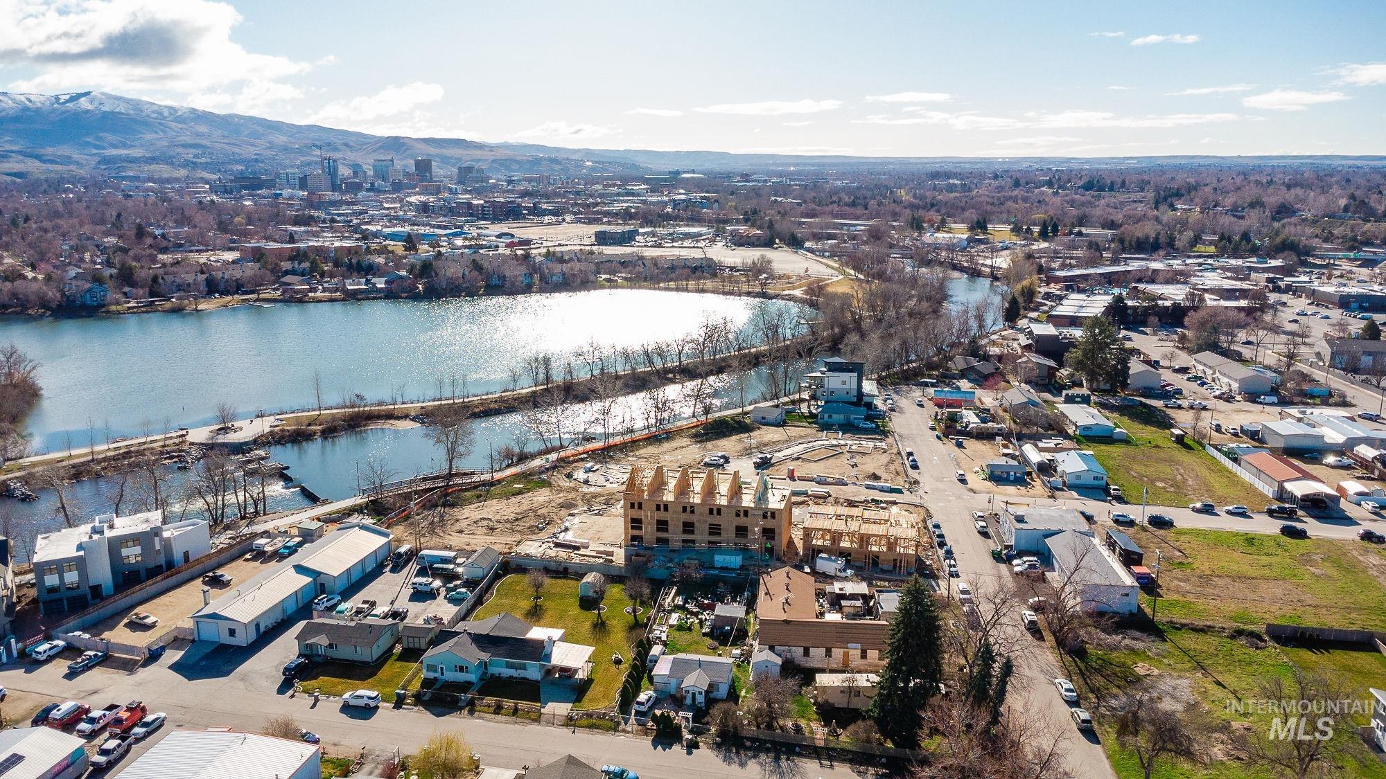 301 & 307 E 35th St Property Photo 6