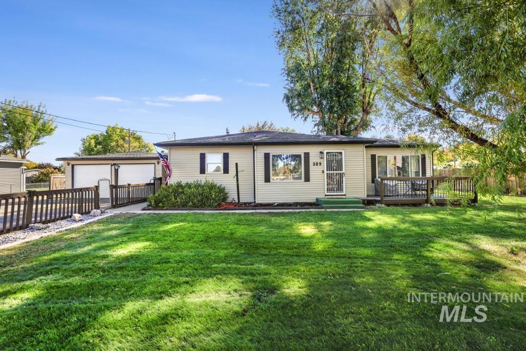 329 Falls Avenue W Property Photo 1