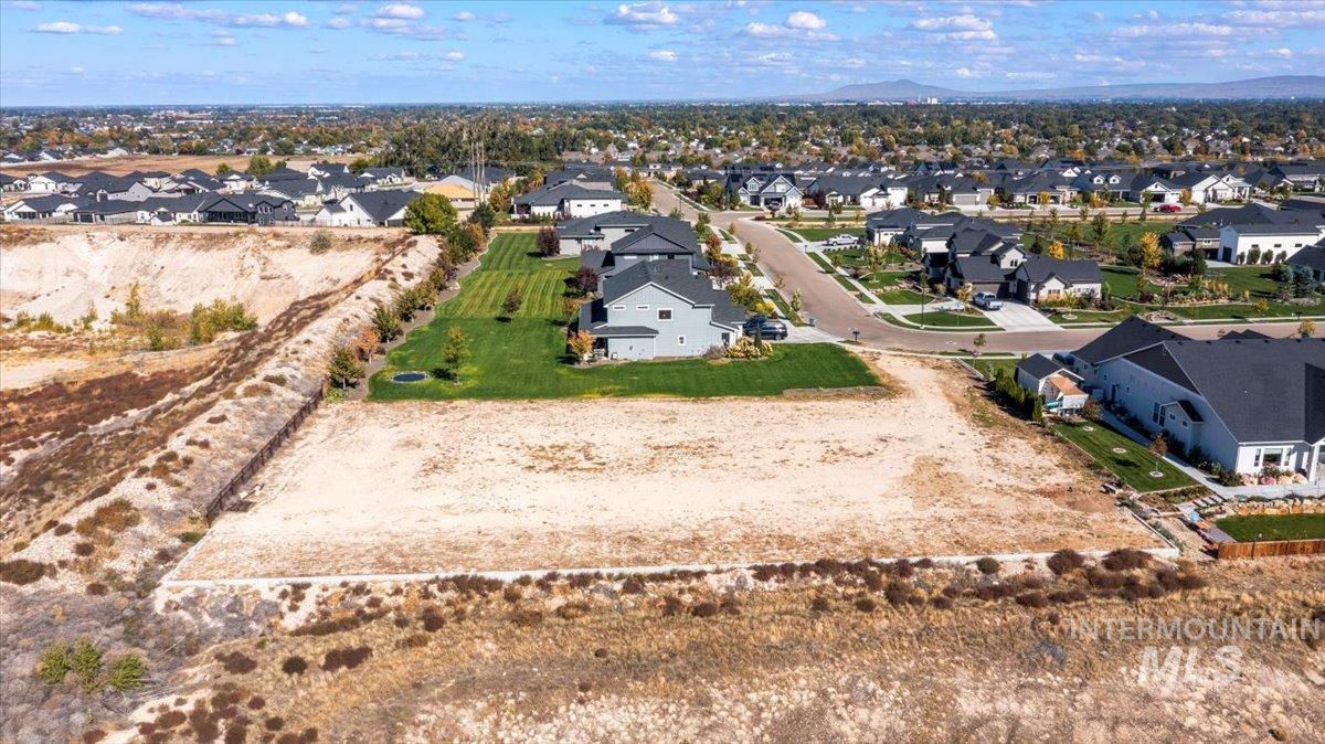 1751 W Kamet Ct Property Photo 4