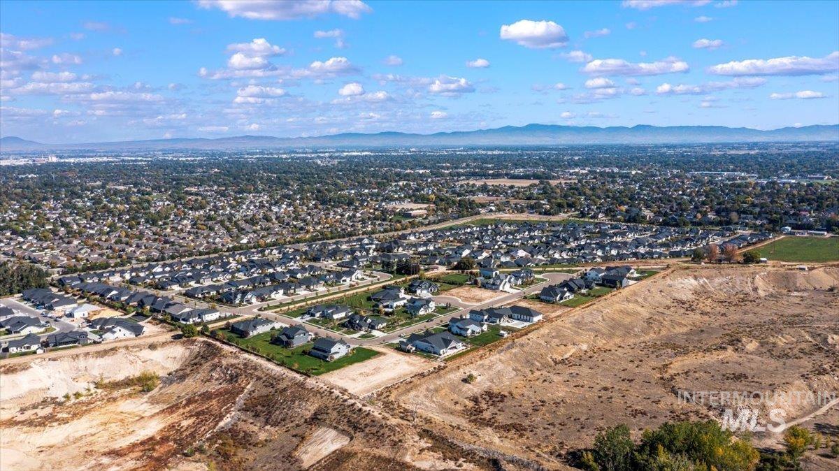 1751 W Kamet Ct Property Photo 9