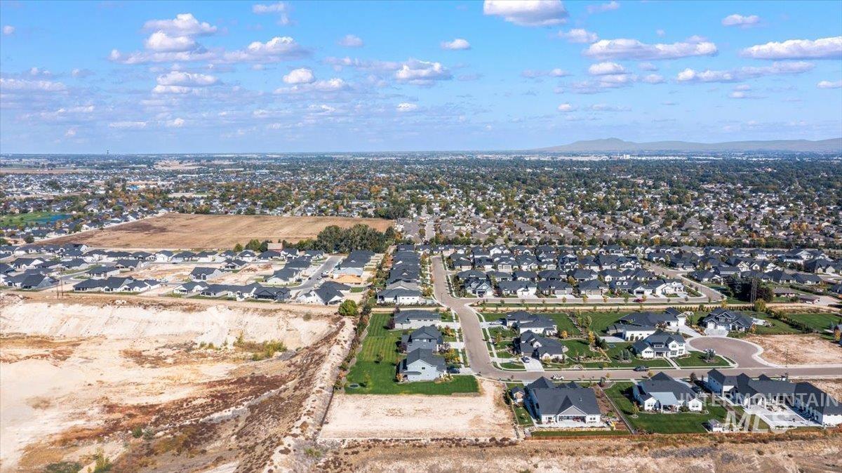 1751 W Kamet Ct Property Photo 10