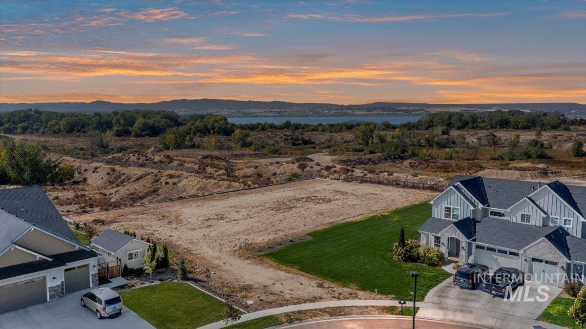 1751 W Kamet Ct Property Photo 19