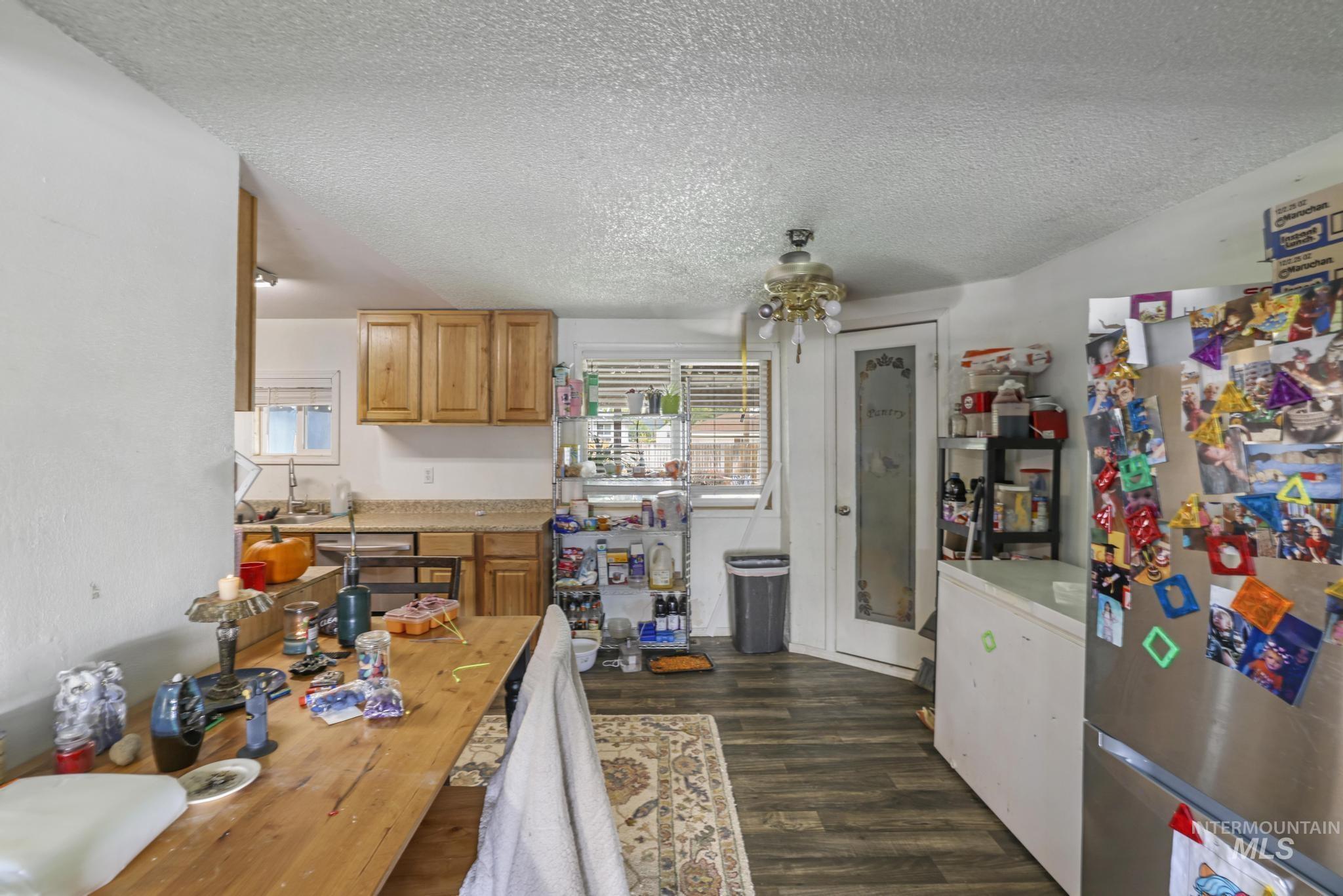 944 Kathrine St Property Photo 11