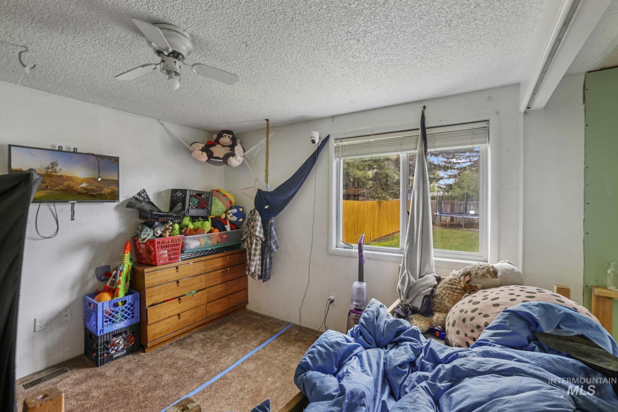 944 Kathrine St Property Photo 16