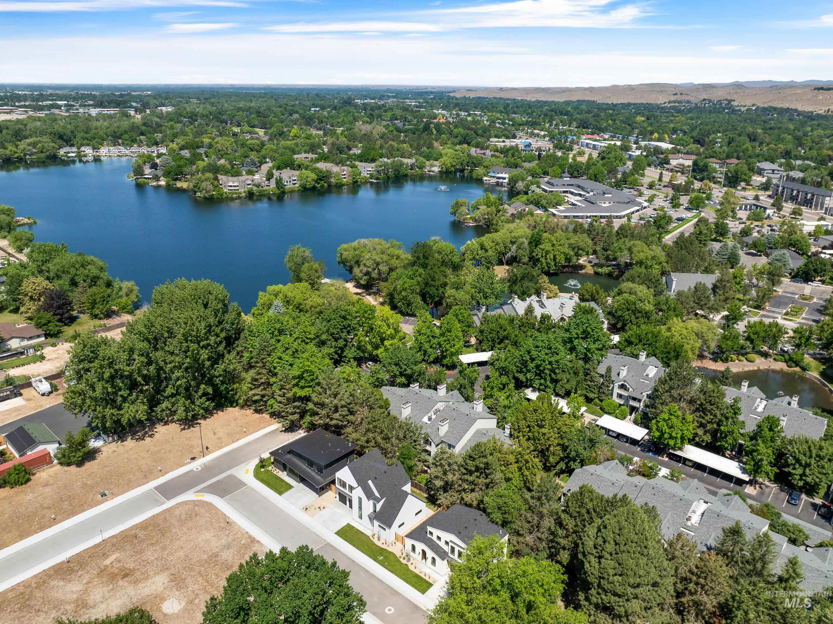 3035 N Water Run Ln. Property Photo 3