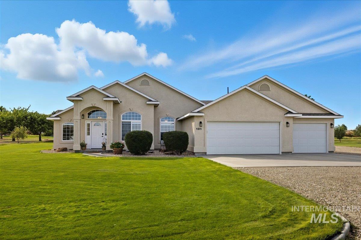 101 Gold Bar Ct Property Photo 1