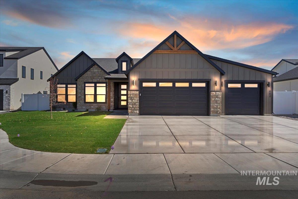 682 Full Moon Way Property Photo 1