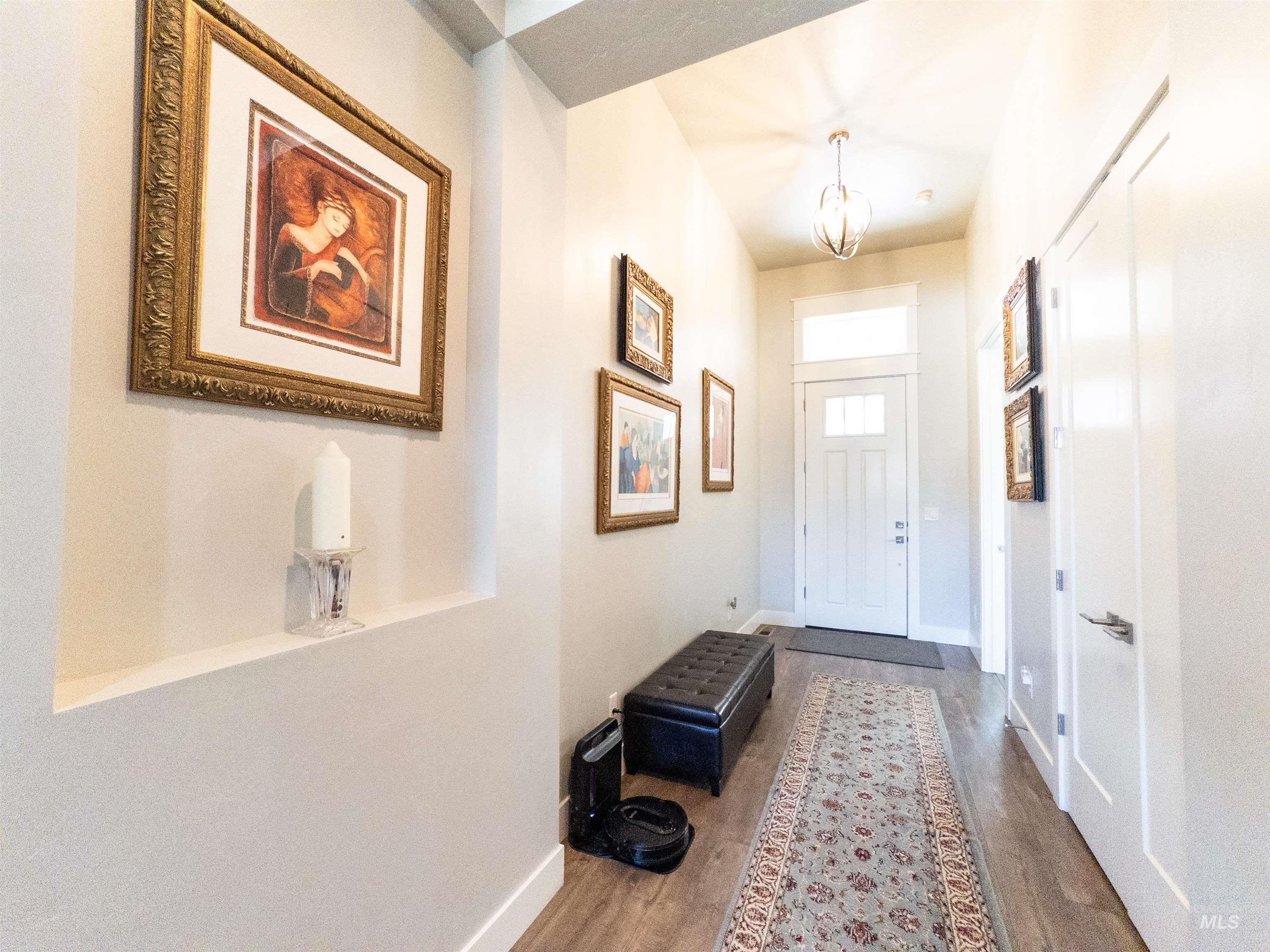 4577 N Comiso Property Photo 5