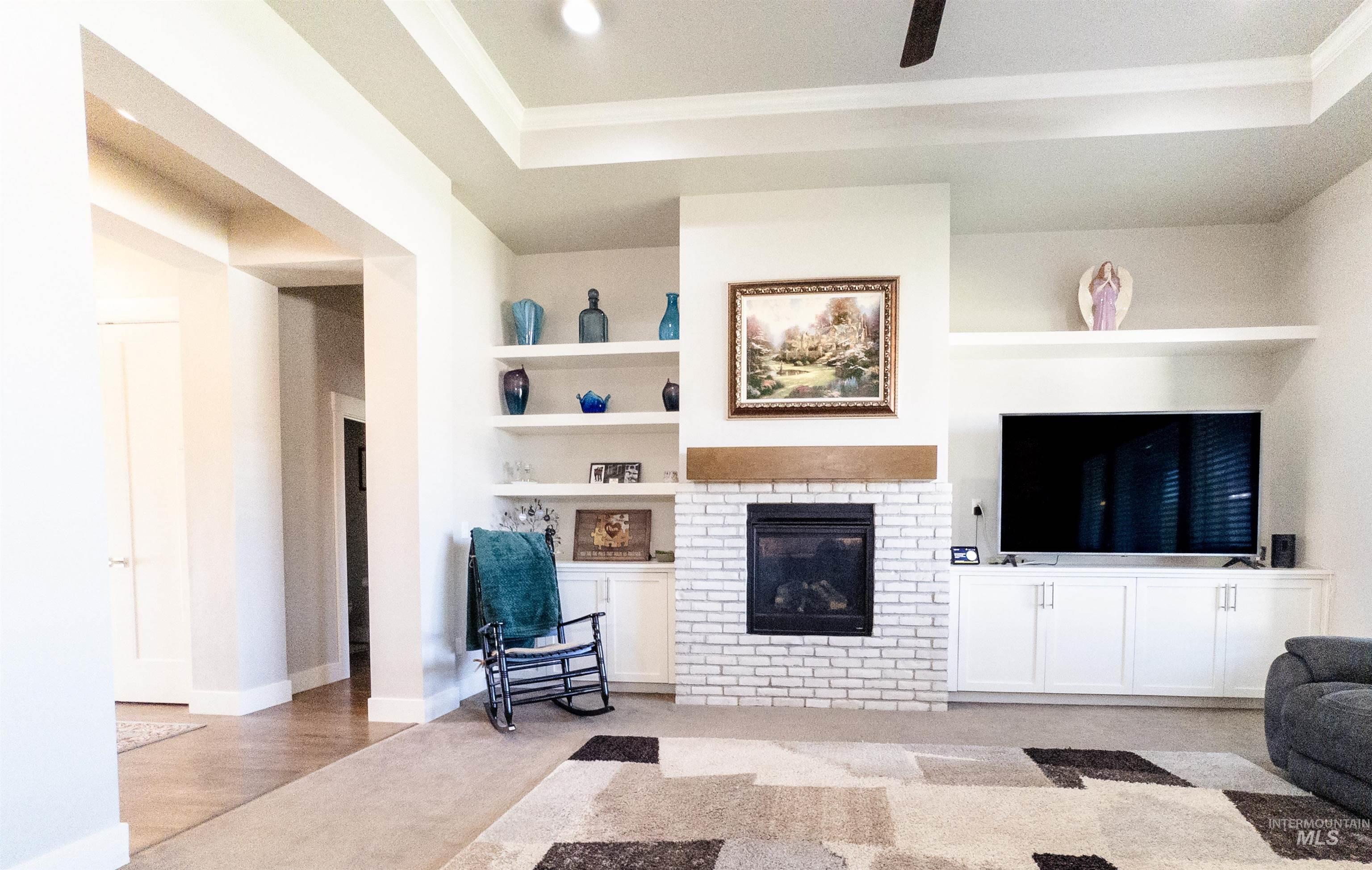 4577 N Comiso Property Photo 6