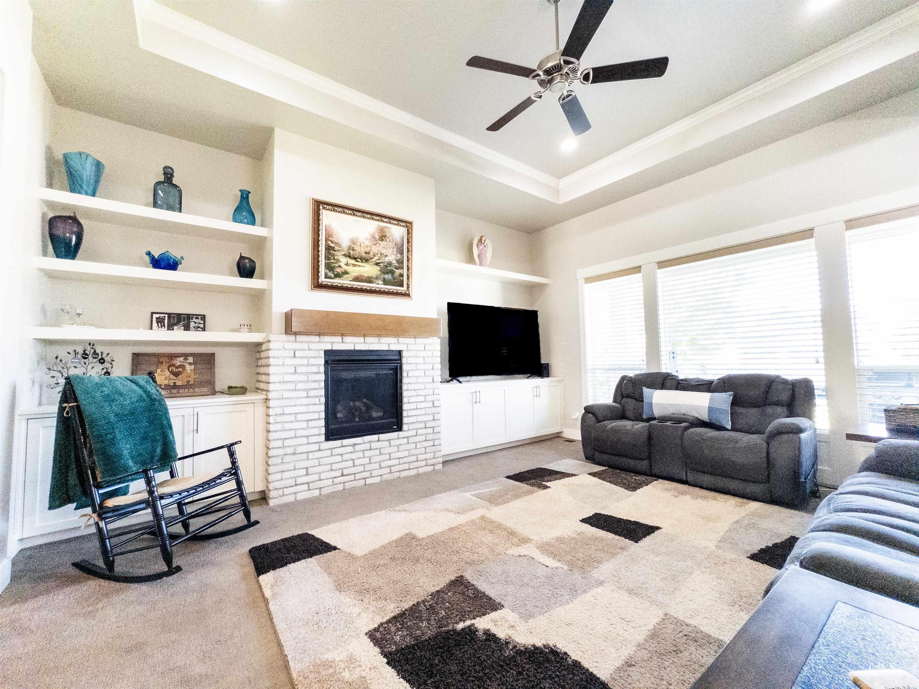 4577 N Comiso Property Photo 8