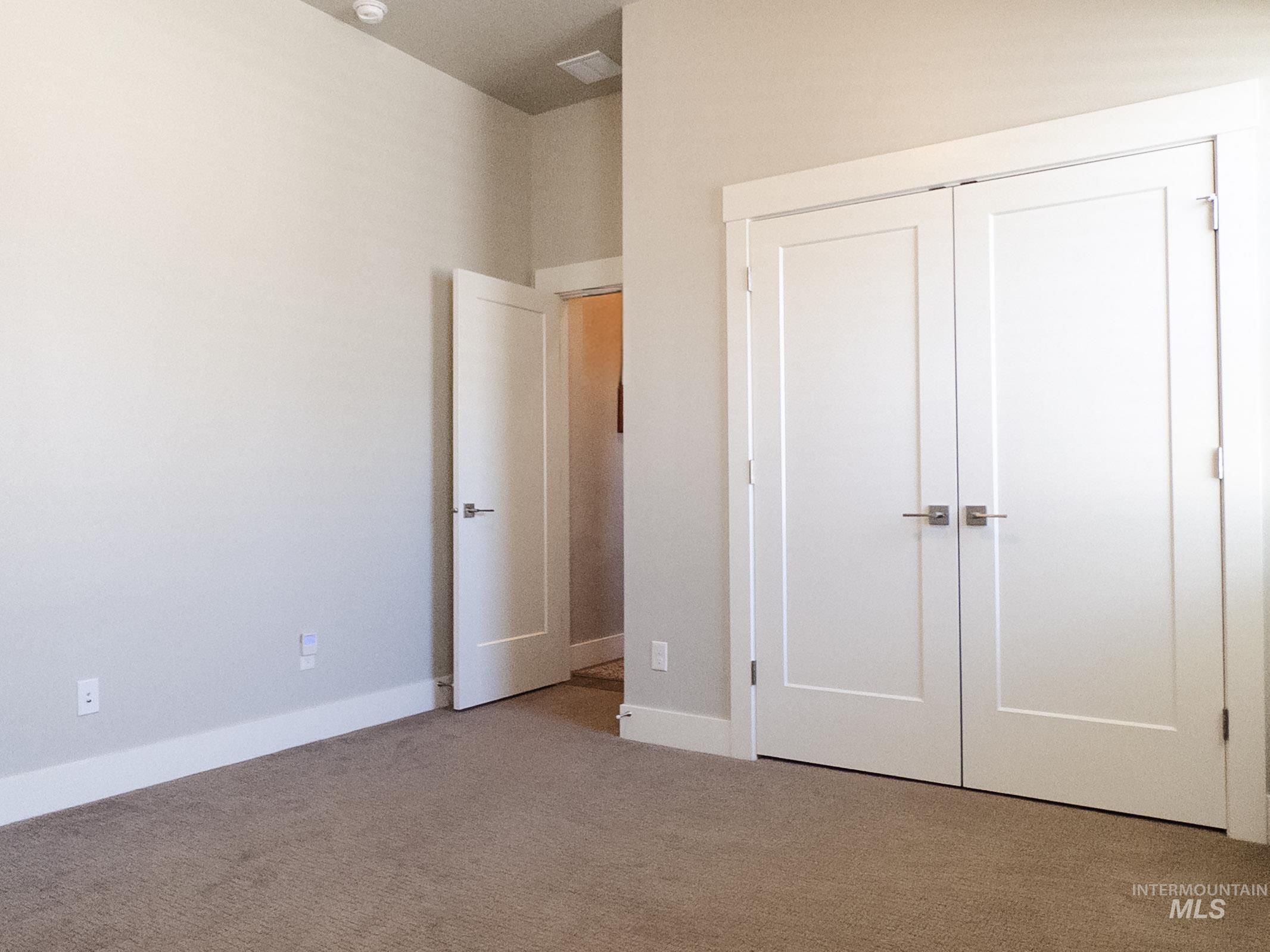 4577 N Comiso Property Photo 35