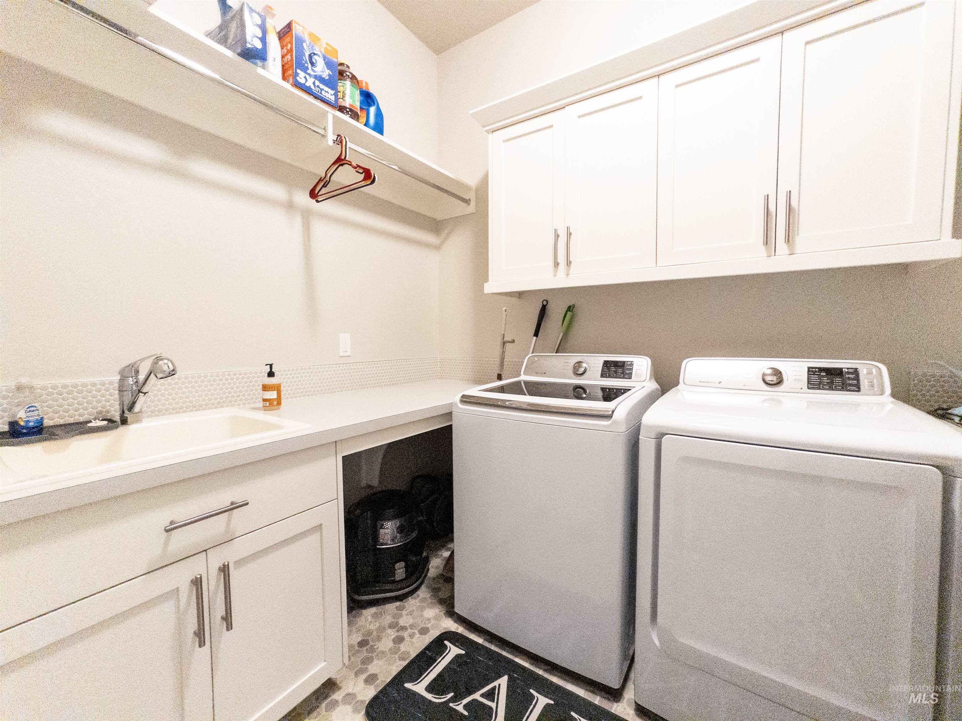 4577 N Comiso Property Photo 37