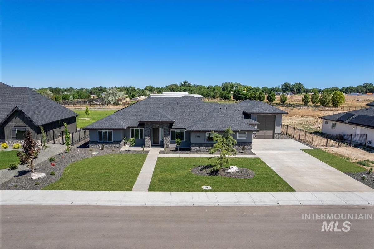 9596 S Coopers Hawk Way Property Photo 1