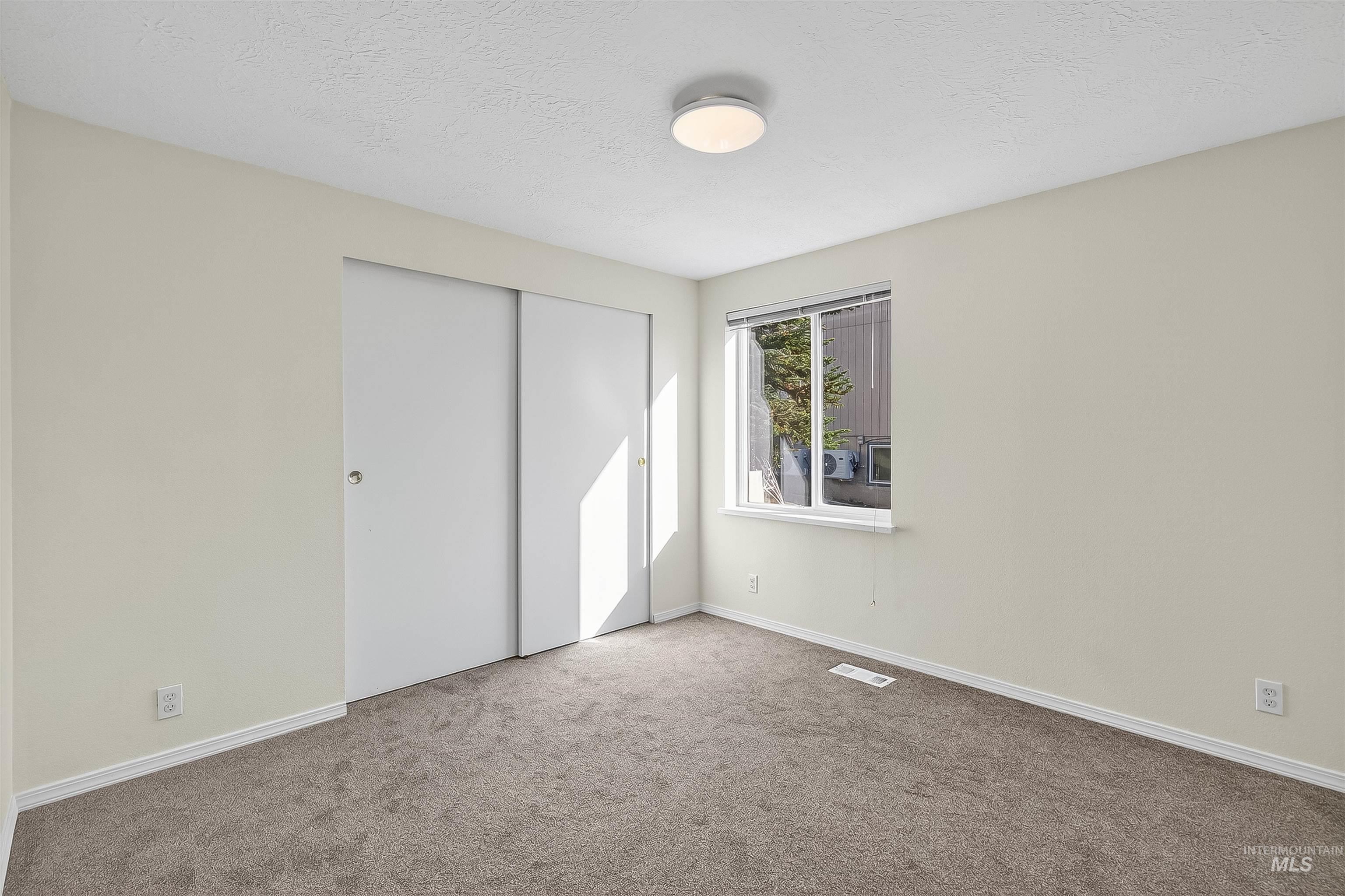 128 E Persimmon St Property Photo 36