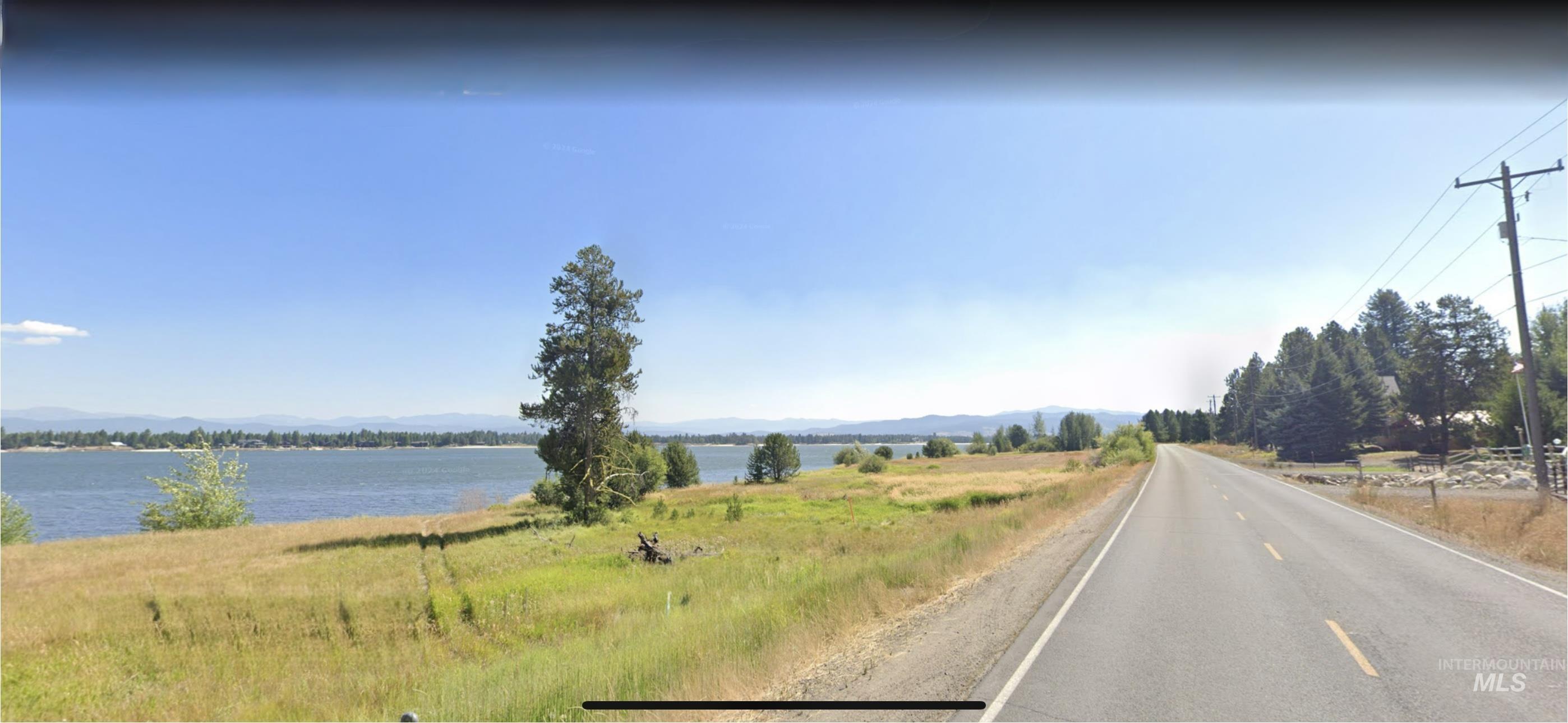 2231 W Mountain Rd Property Photo 4