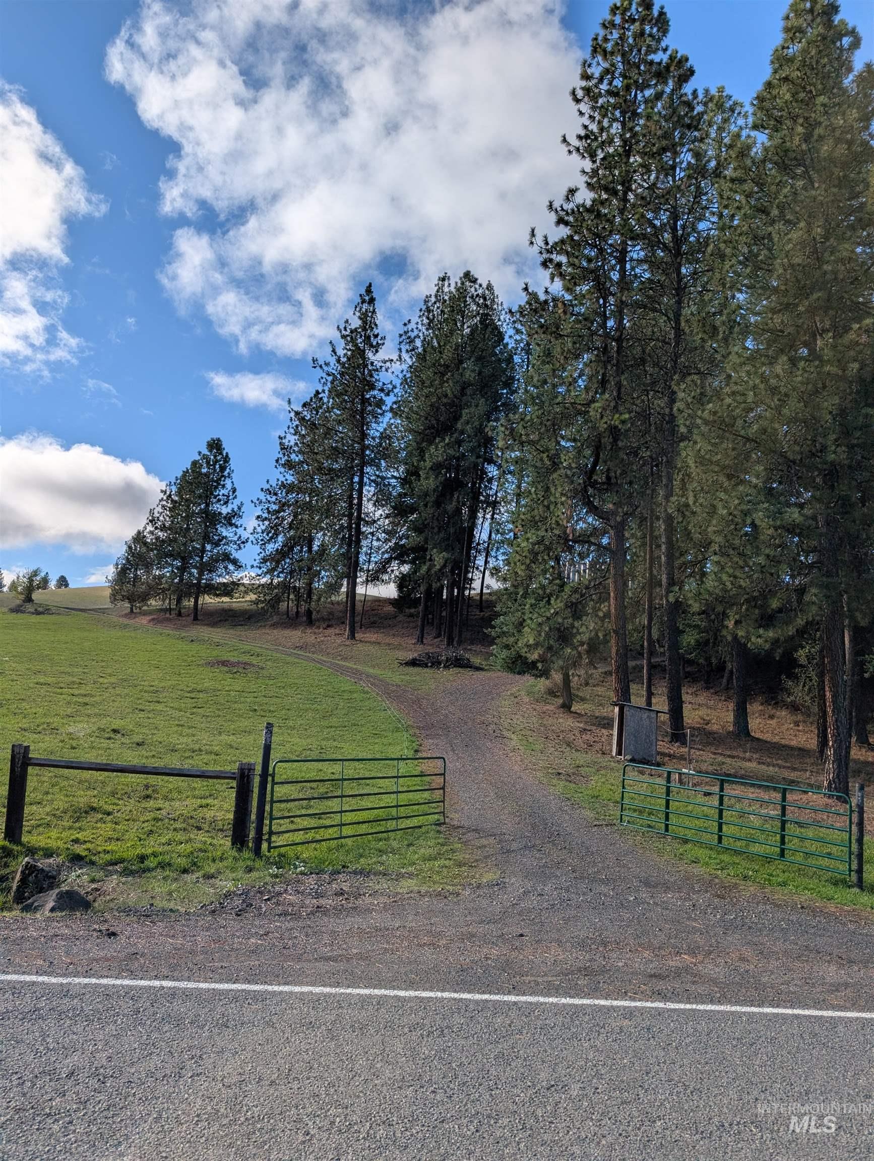 784 Leitch Creek Road