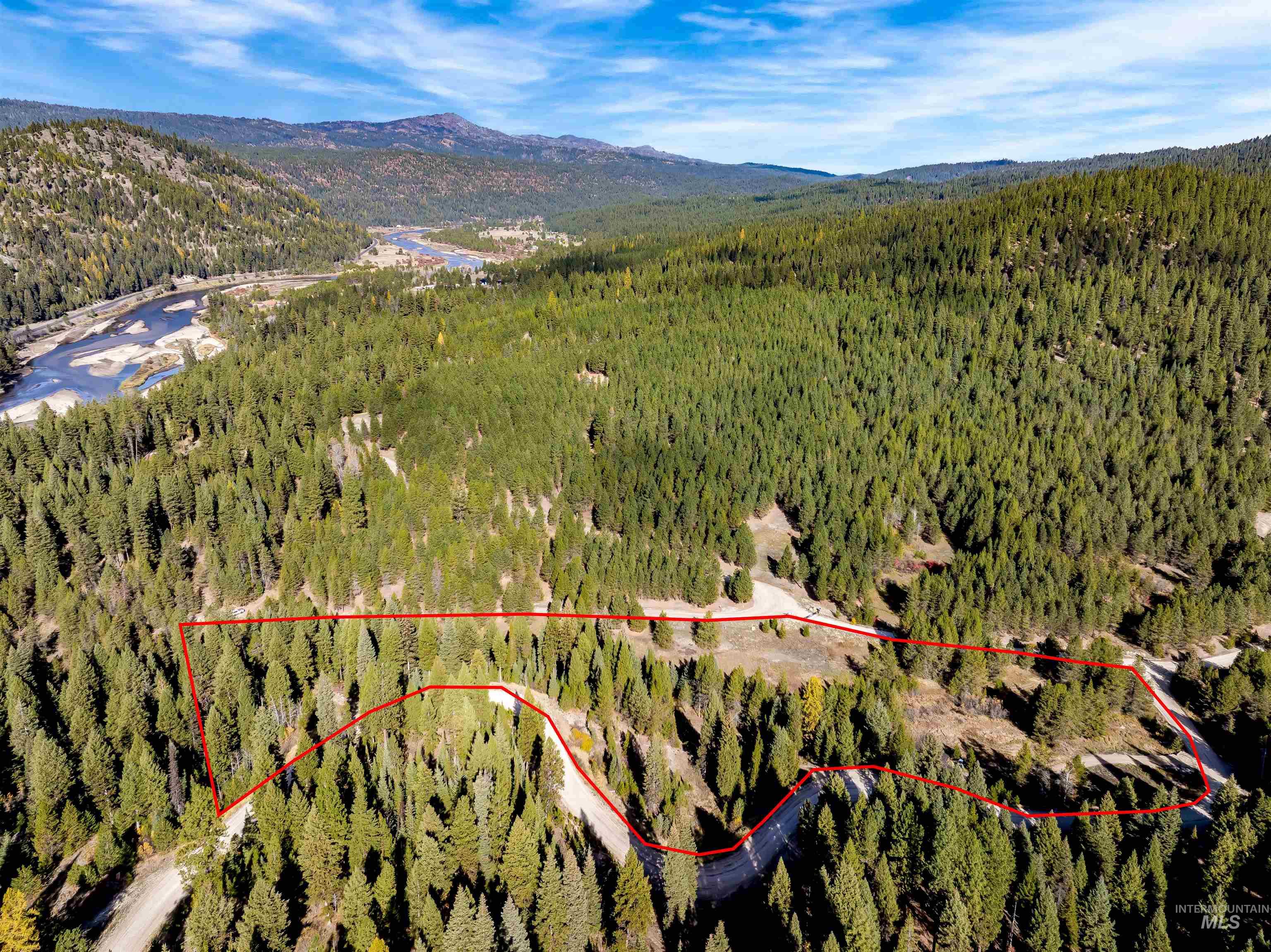 201 Tripod View Property Photo 5