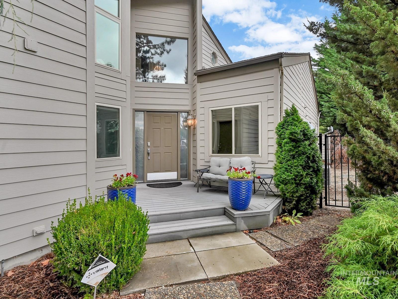 4530 N Savannah Lane Property Photo 1