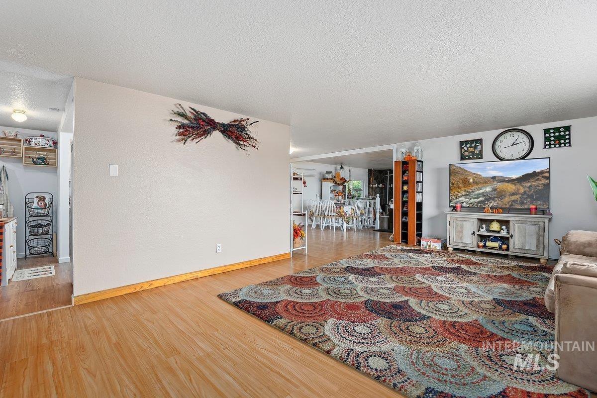 598 N Gray Property Photo 7