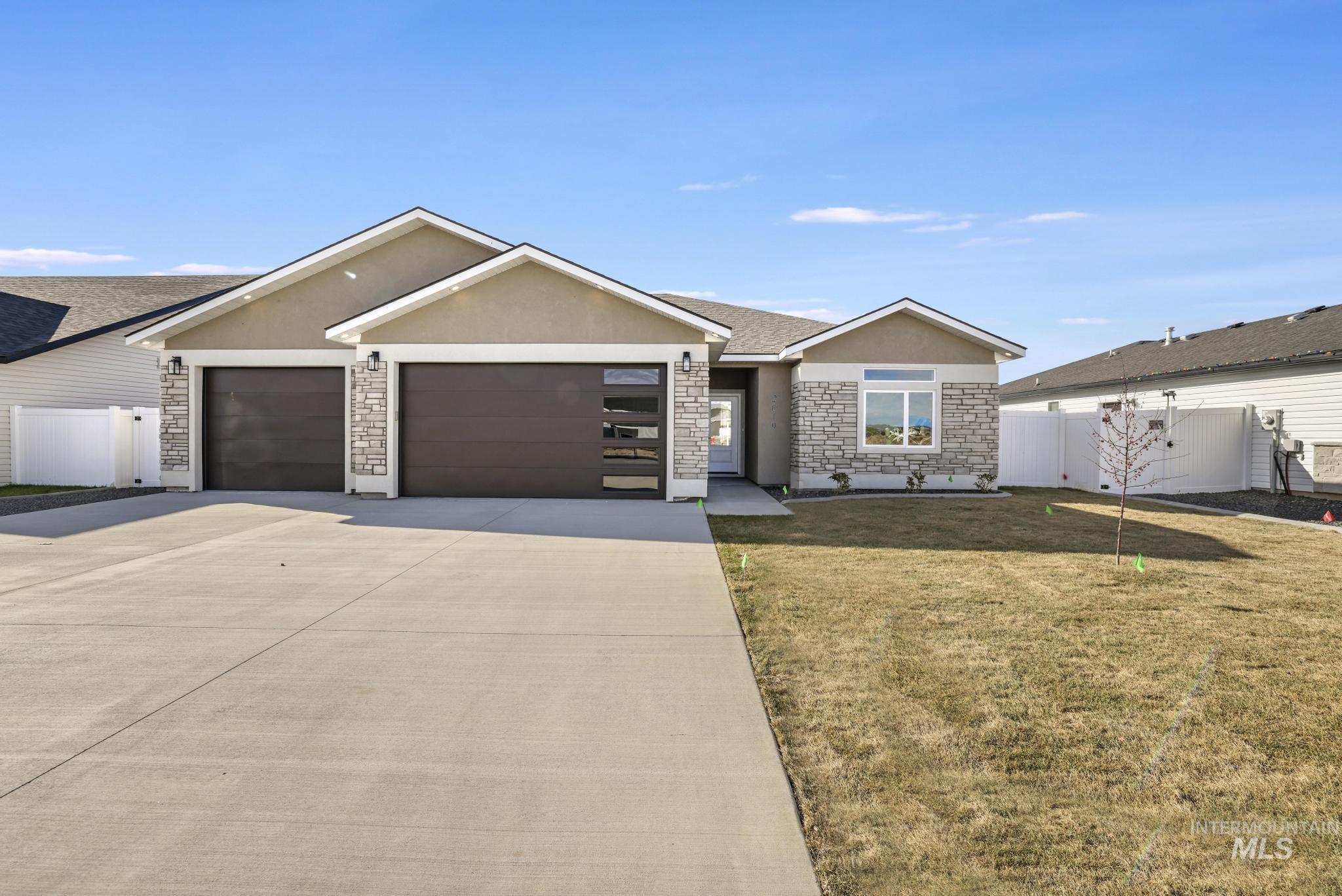 2019 Regan St Property Photo 1