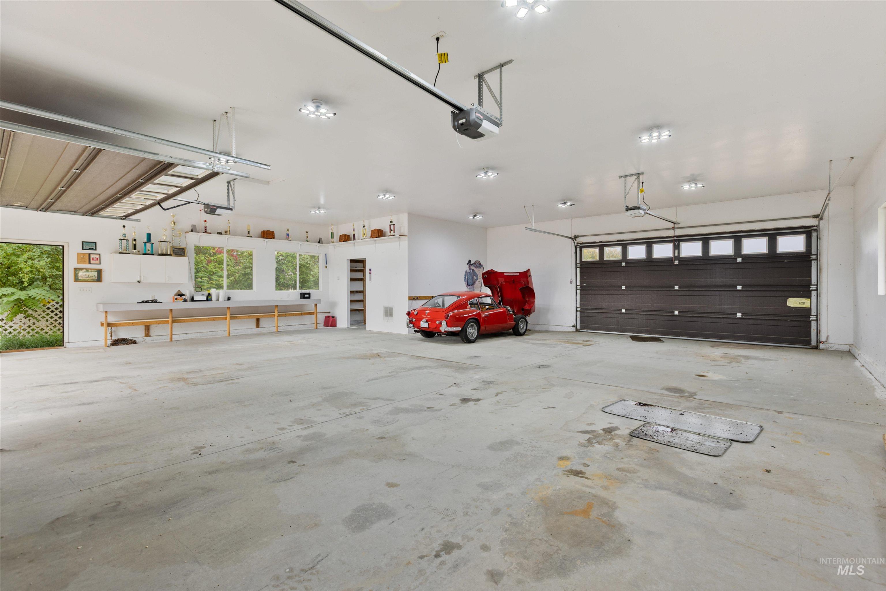 9948 Ash Lane Property Photo 31