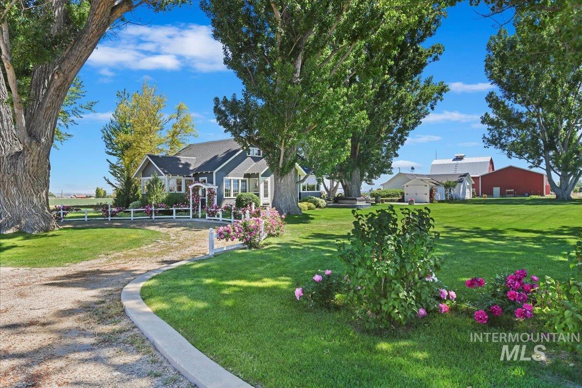 19234 Top Road Property Photo 3