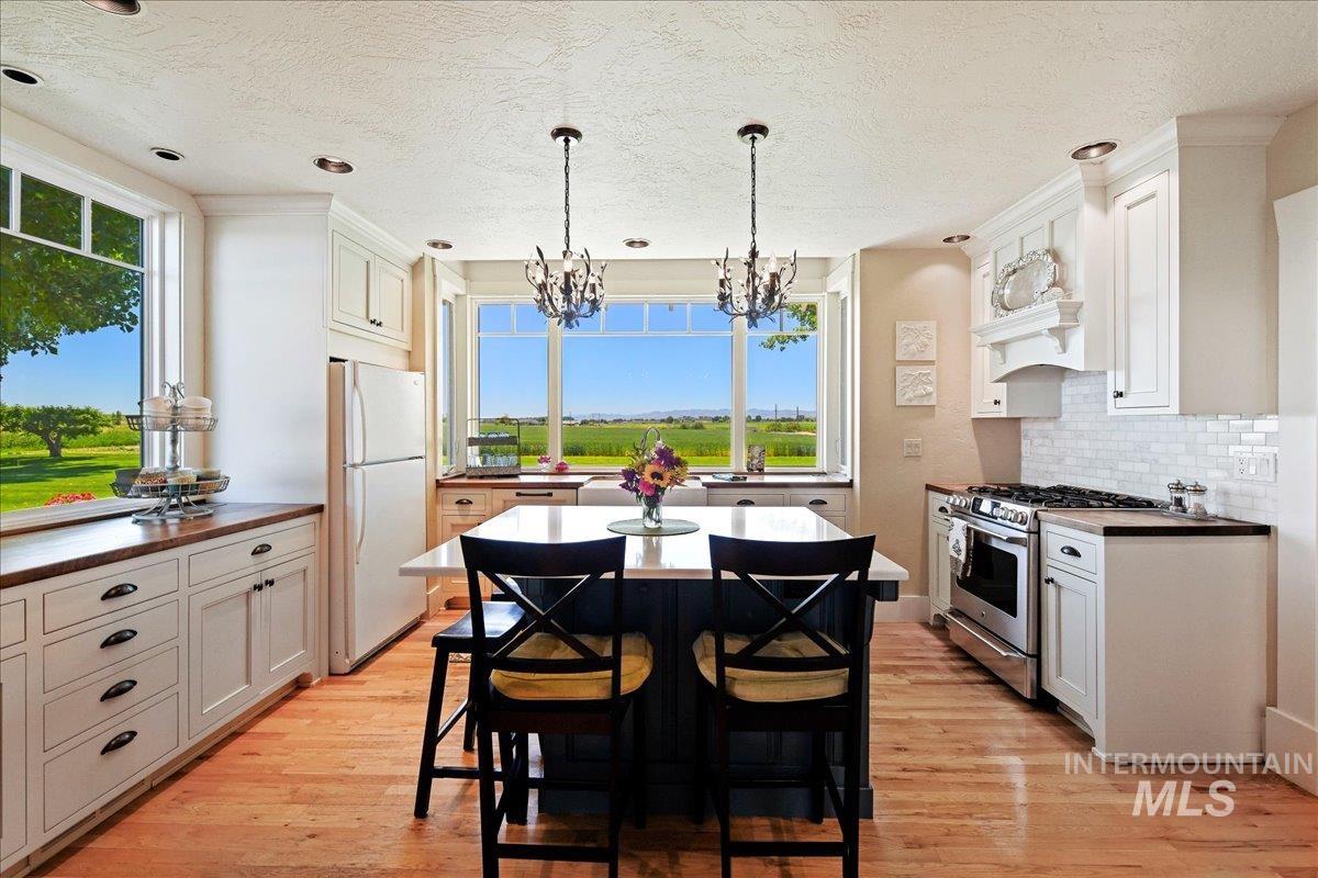 19234 Top Road Property Photo 7