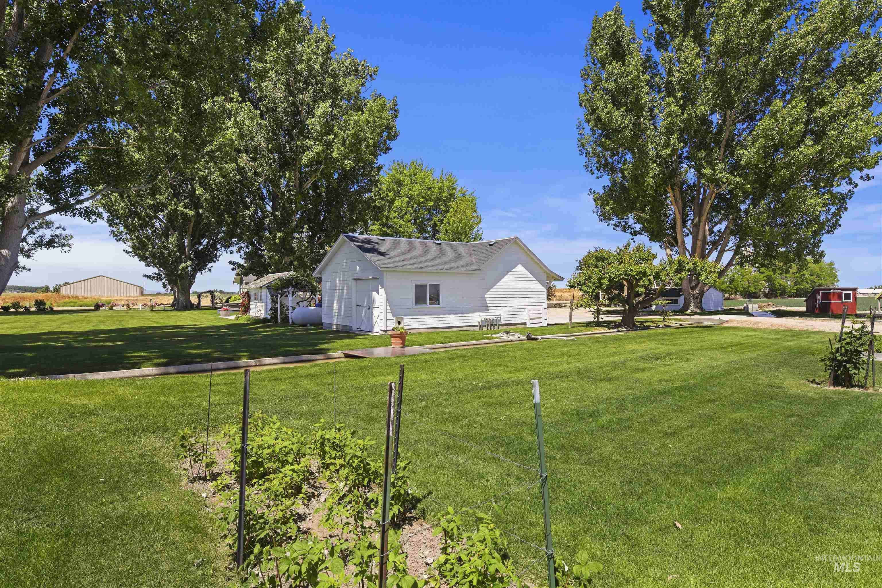 19234 Top Road Property Photo 22