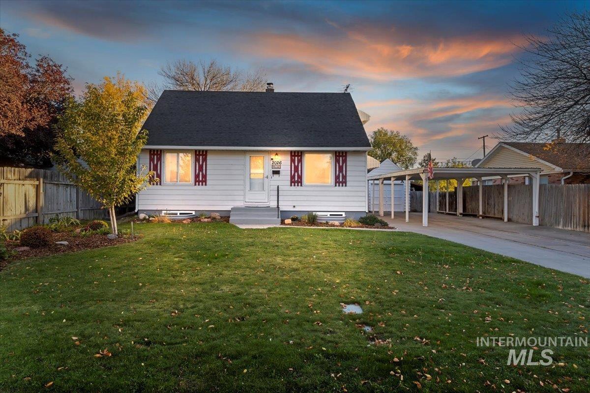 2026 E 11th Property Photo 1