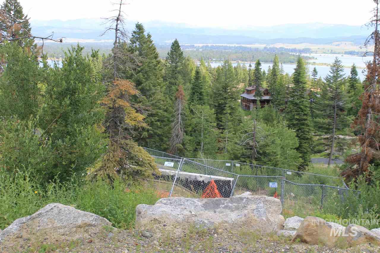 541 Whitewater Dr Property Photo 17