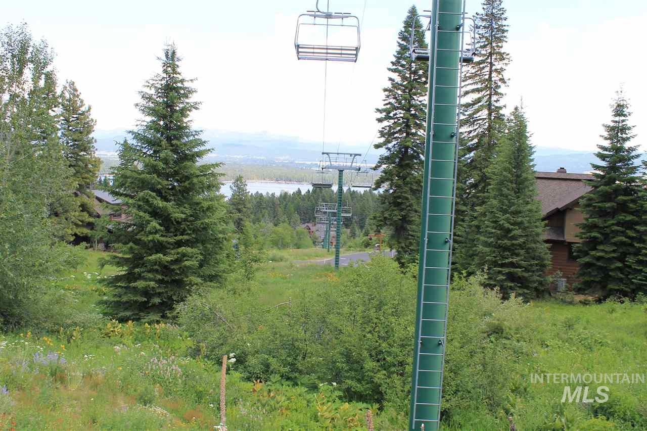 541 Whitewater Dr Property Photo 29