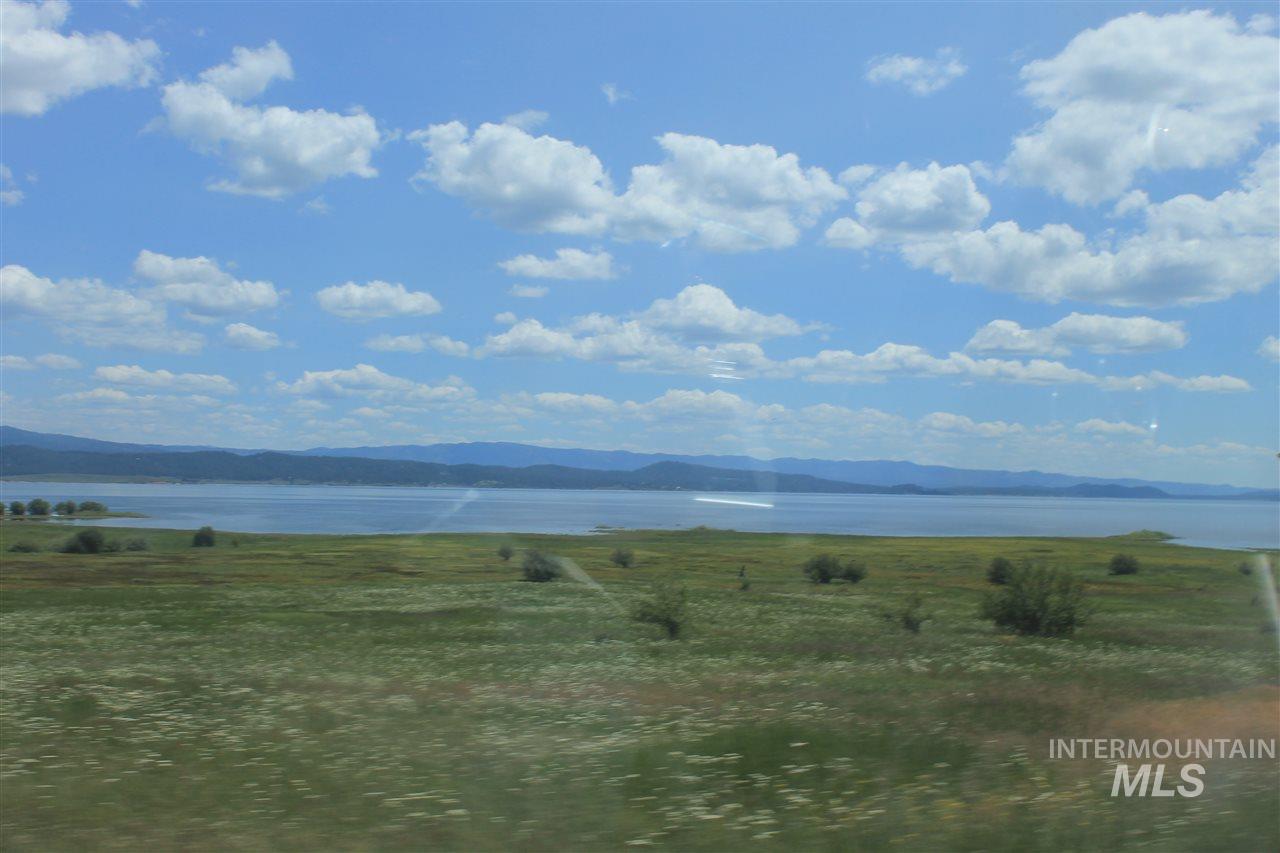 541 Whitewater Dr Property Photo 38