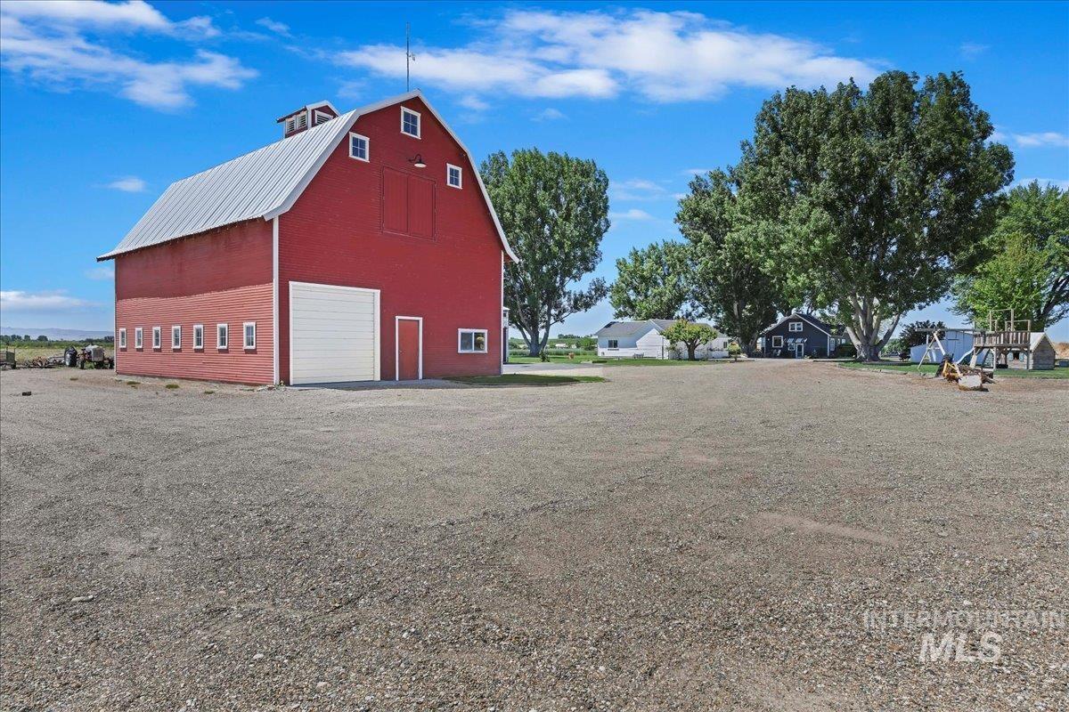 19234 Top Road Property Photo 32