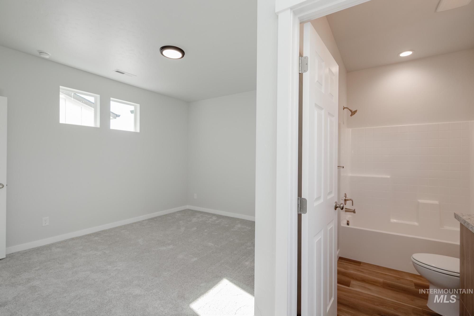 7262 E Shields Dr Property Photo 18