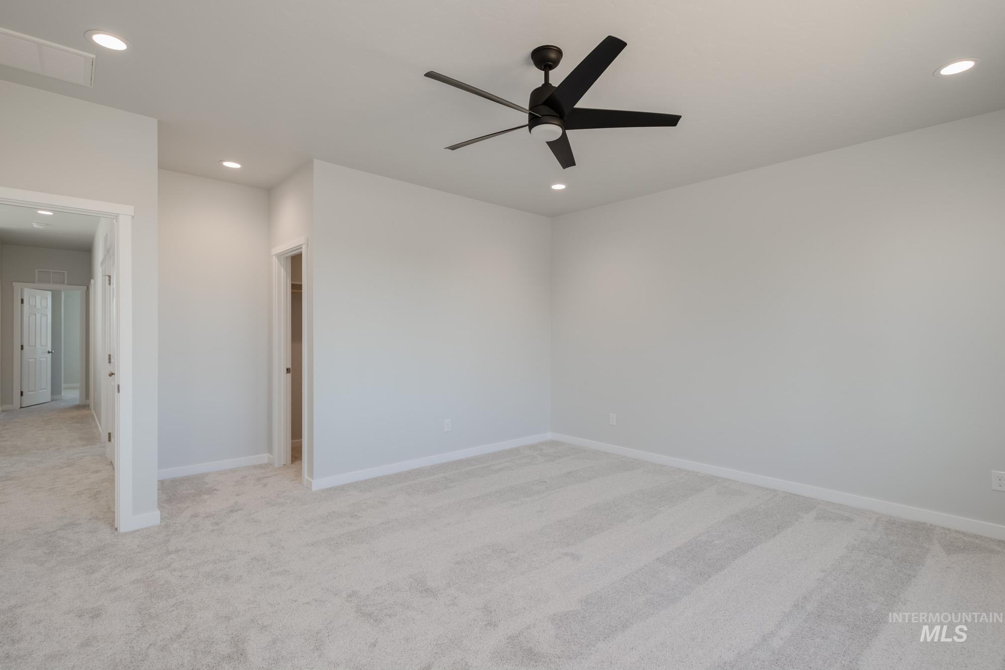 7262 E Shields Dr Property Photo 29