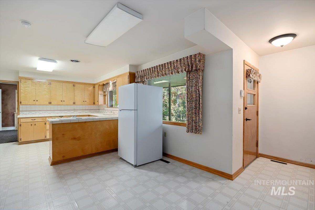 2240 Overland Ave. Property Photo 20