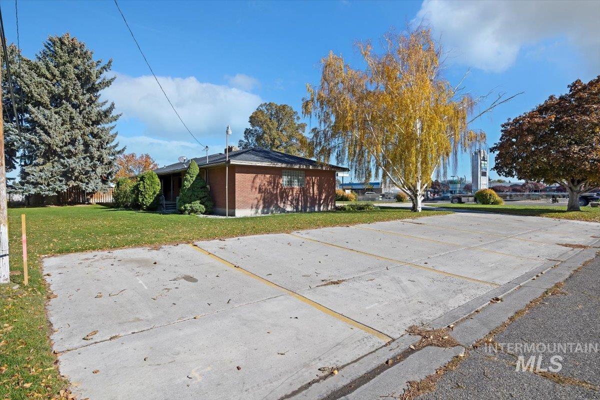 2240 Overland Ave. Property Photo 30