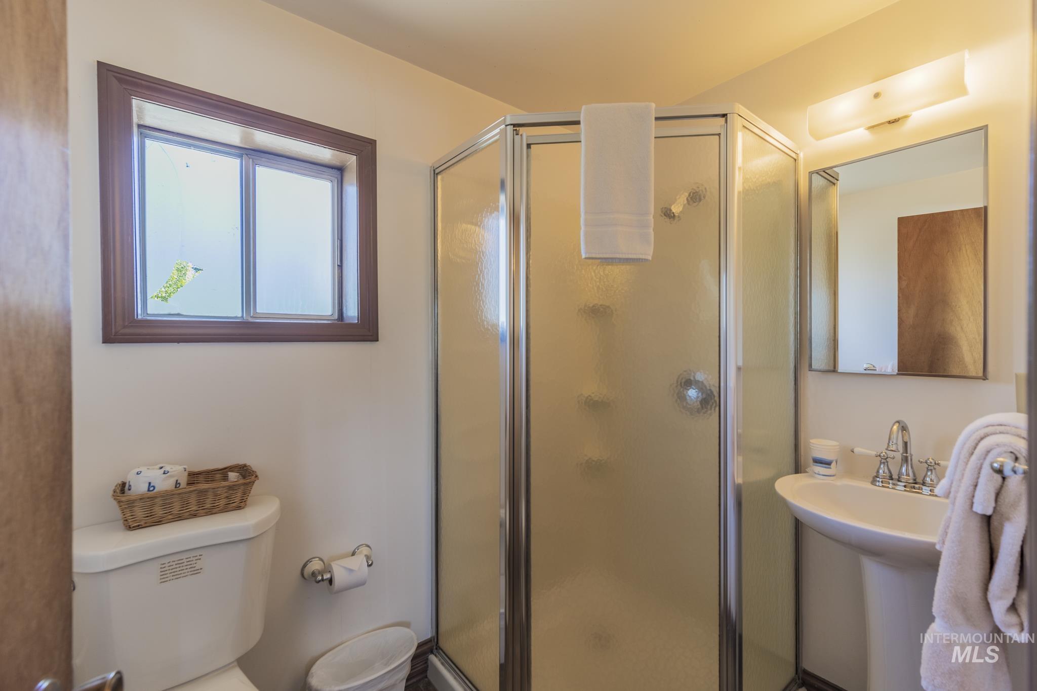 289 Main St Property Photo 9