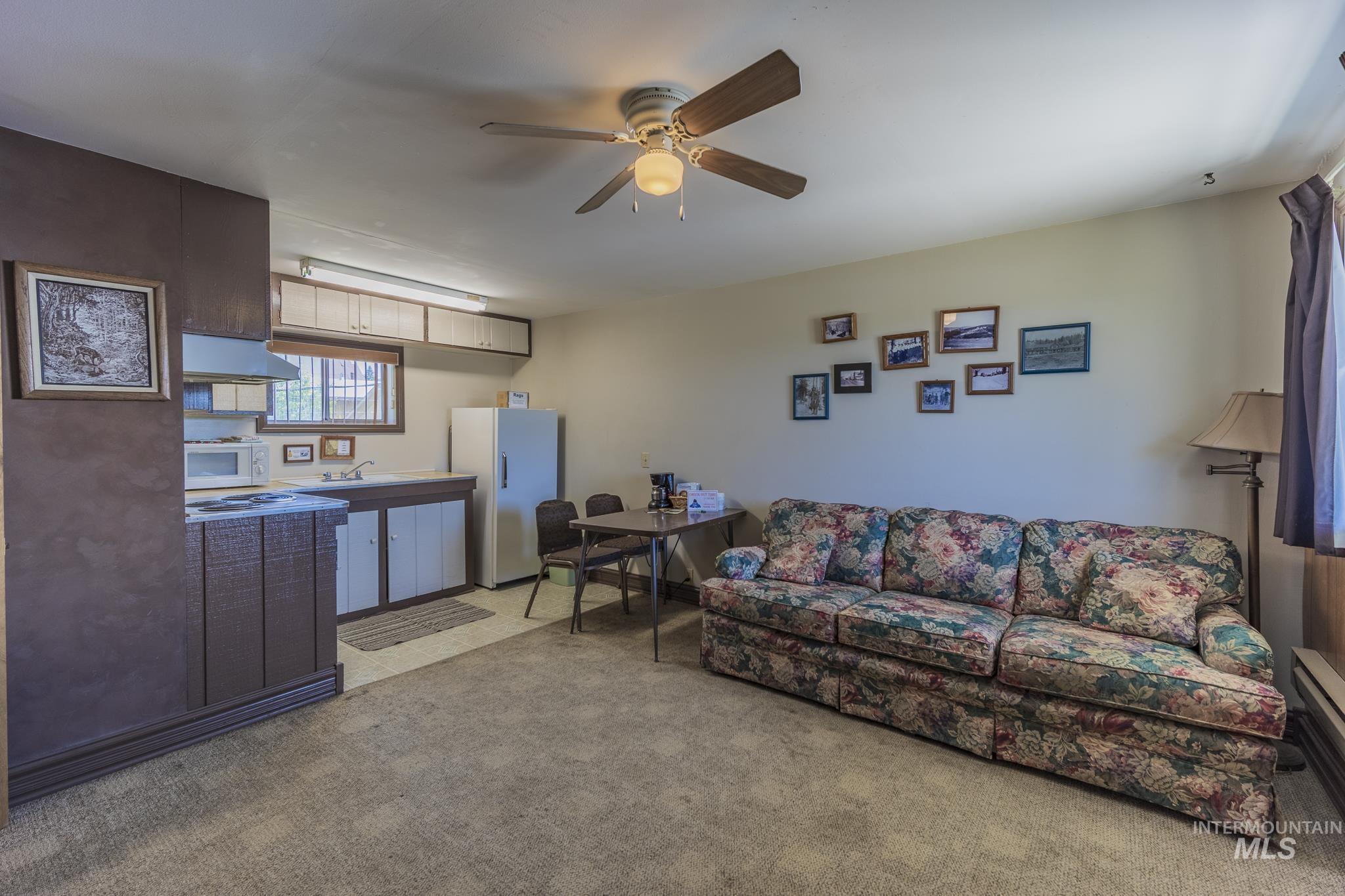 289 Main St Property Photo 11