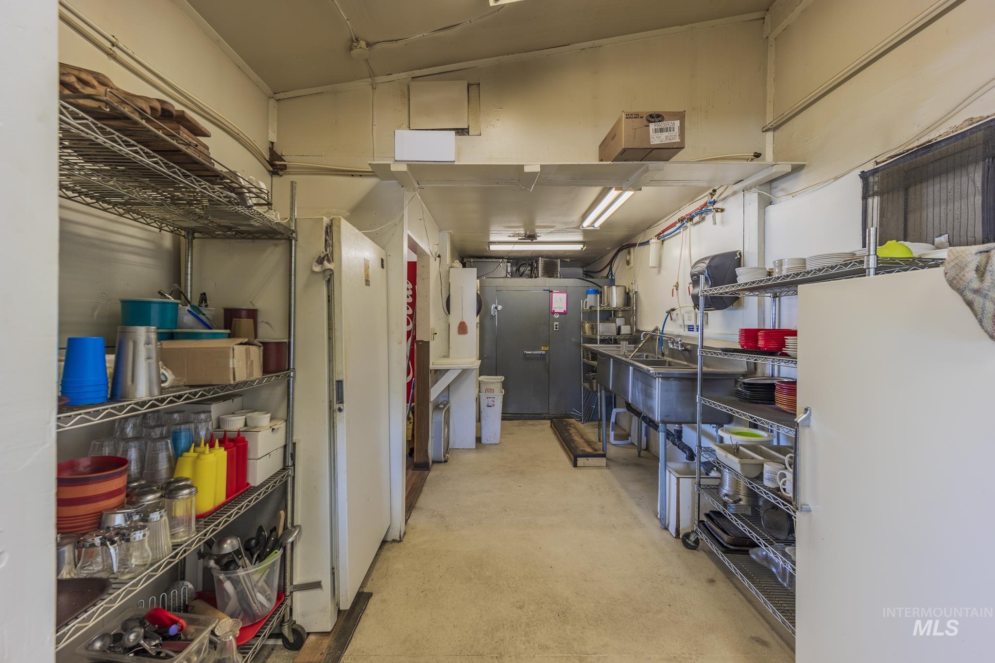 289 Main St Property Photo 30