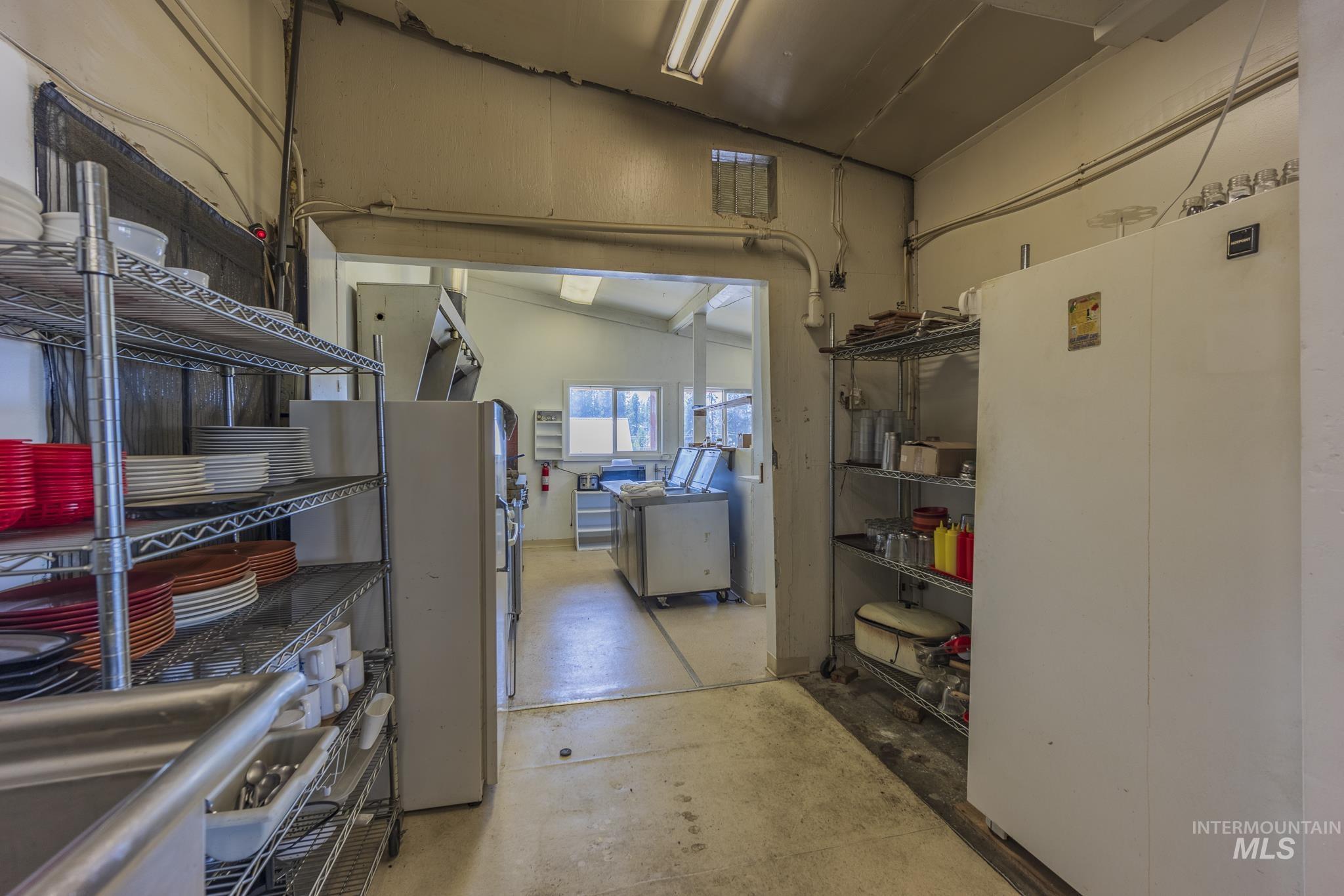 289 Main St Property Photo 31