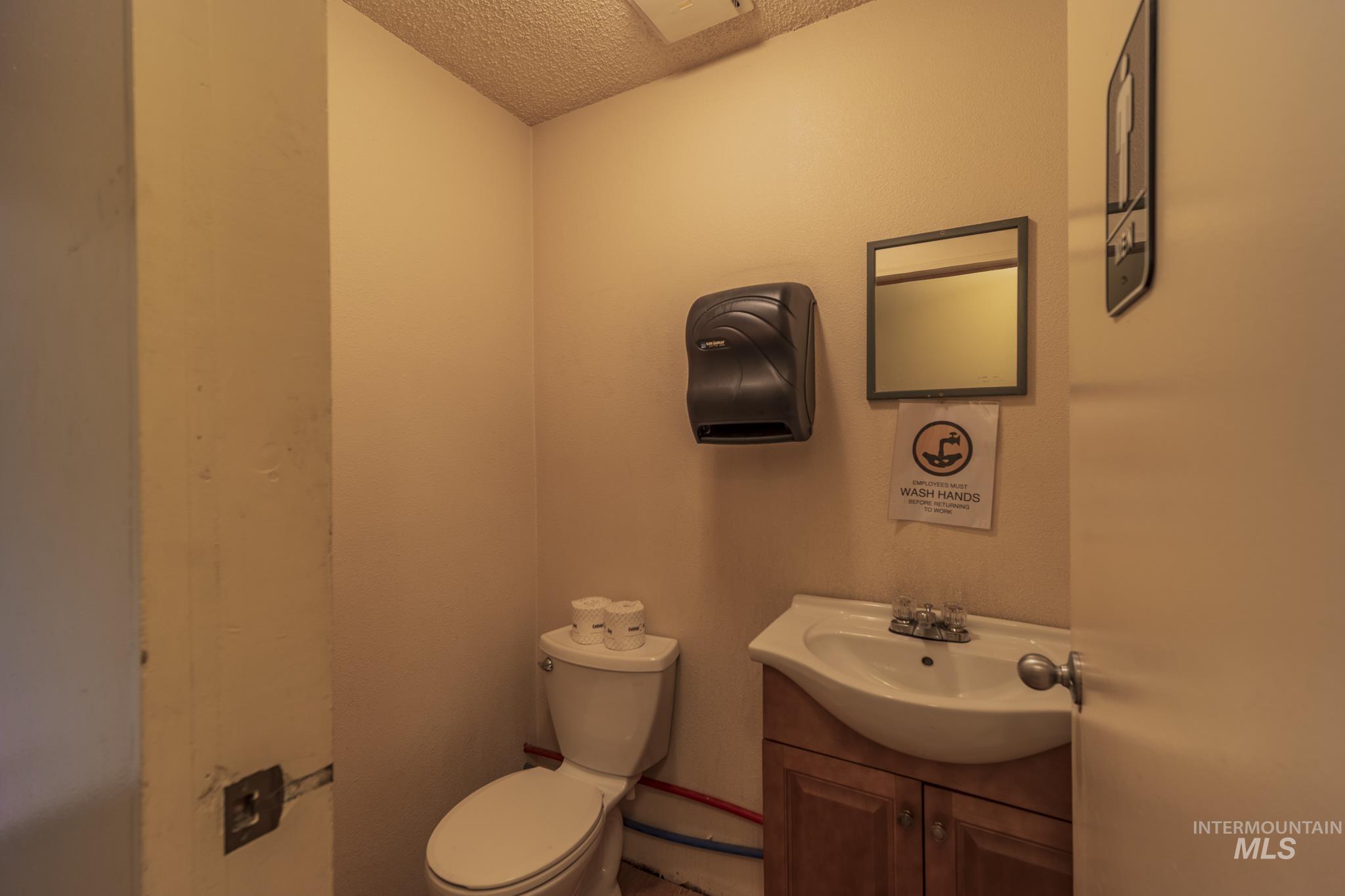 289 Main St Property Photo 34