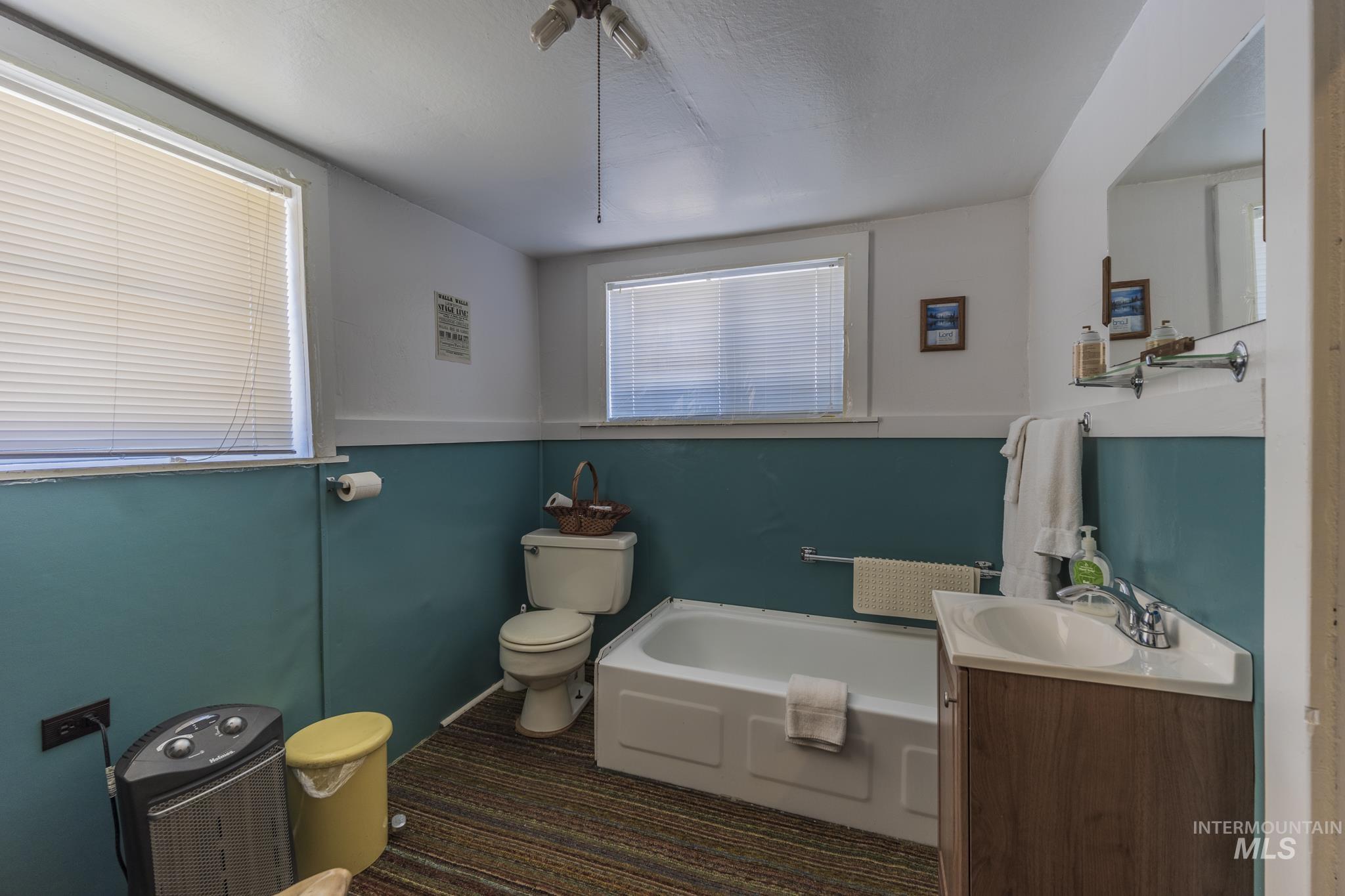 289 Main St Property Photo 45