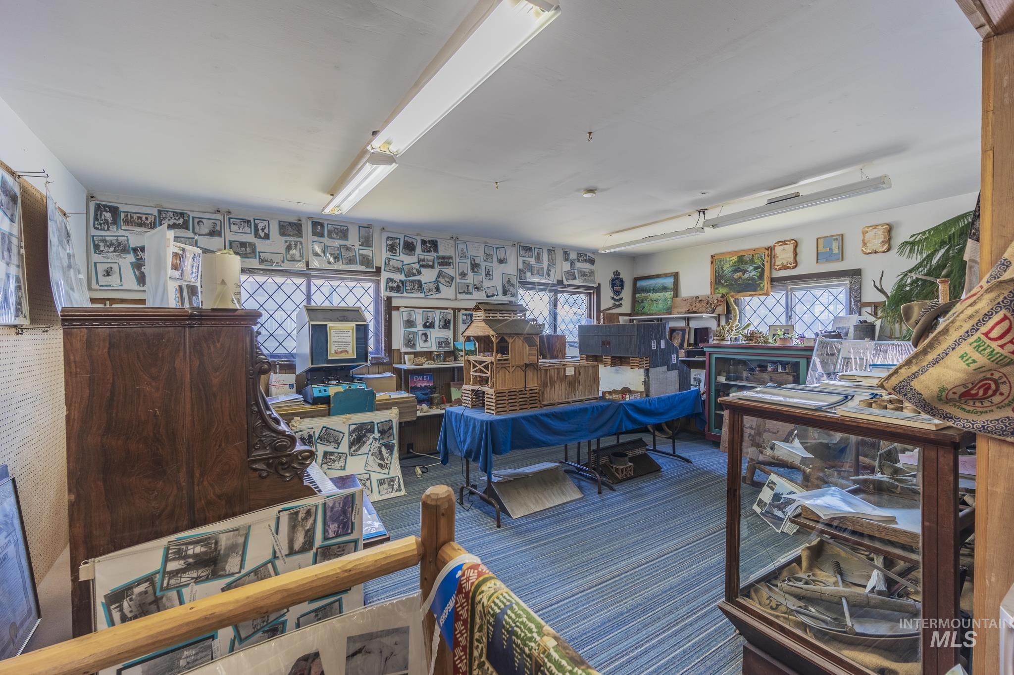 289 Main St Property Photo 50