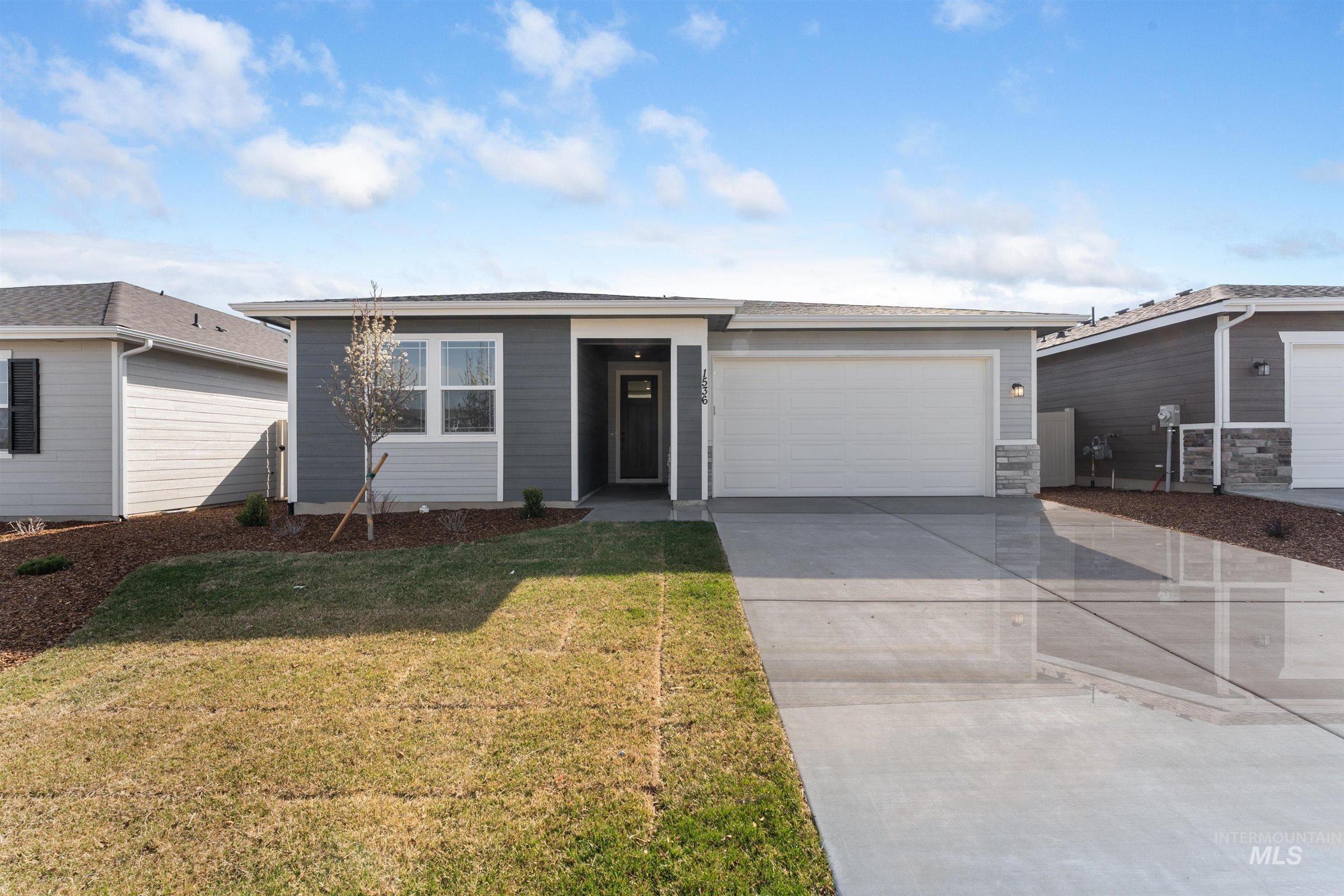 978 E Exploration Dr Property Photo 22